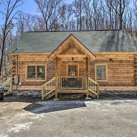 The Phoenix Cabin With Hot Tub In Gatlinburg! Kültér fotó