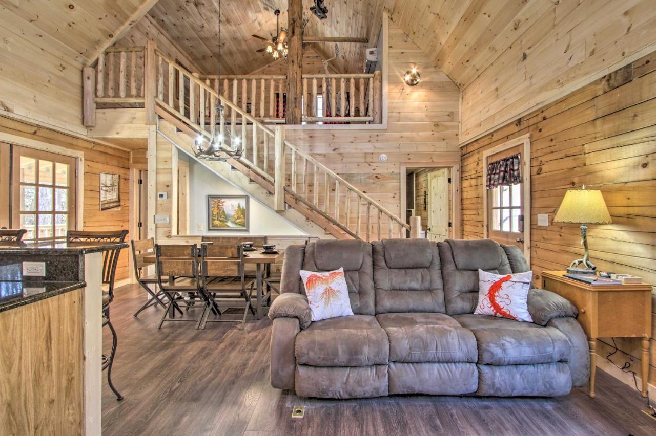 The Phoenix Cabin With Hot Tub In Gatlinburg! Kültér fotó